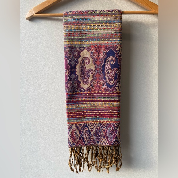 🦋 2/$20 Colorful patterned scarf NWT - Picture 1 of 5